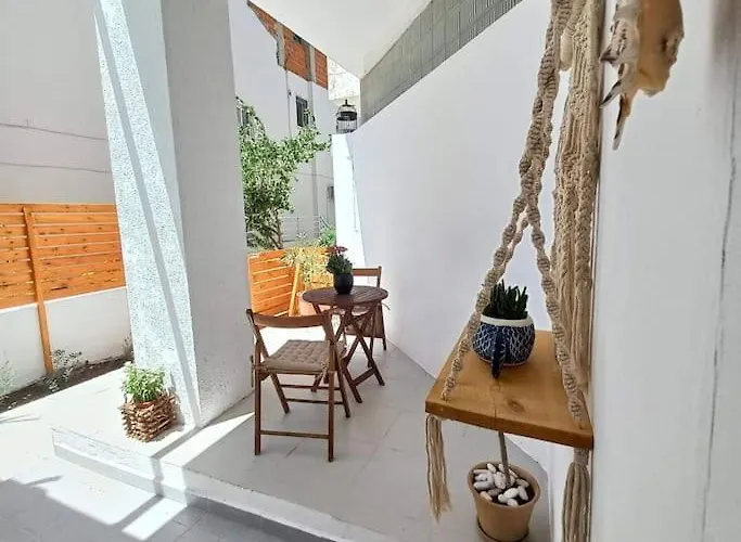 New In The City! * Cós